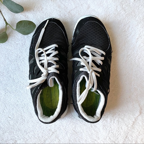 Nike | free run 2 in black and white - Picture 6 of 10